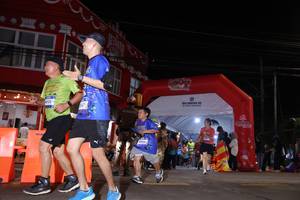 BIB: 4725, 3453
                            <button type="button" onclick="openModal(26259063)" class="btn btn-primary btn-sm float-right btn-popup" data-toggle="modal" data-target=".modal-high-quality">
                        <i class="fas fa-shopping-cart"></i> Add to Cart
                    </button>
                                            <button type="button" onclick="isThisMe(26259063, true)" class="btn btn-success btn-sm float-right btn-popup btn-isme hidden" data-toggle="tooltip" data-placement="bottom" title="นี่คือรูปของคุณใช่ไหม คลิกที่นี่เพื่อเอาเข้าอัลบั้ม">
                        <i class="fas fa-plus"></i> Add to album
                    </button>
                    <button type="button" onclick="isThisMe(26259063, false)" class="btn btn-warning btn-sm float-right btn-popup btn-isnotme hidden">
                        <i class="fas fa-ban"></i> Remove from album
                    </button>